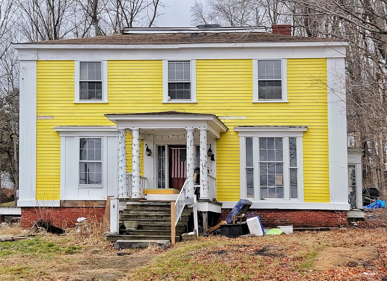 antique_yellow_colonial